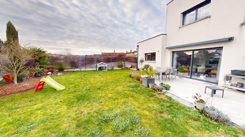 Maison contemporaine - 122 m² - 5 pièces