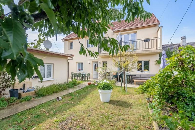 Maison - 175 m² - 7 pièces
