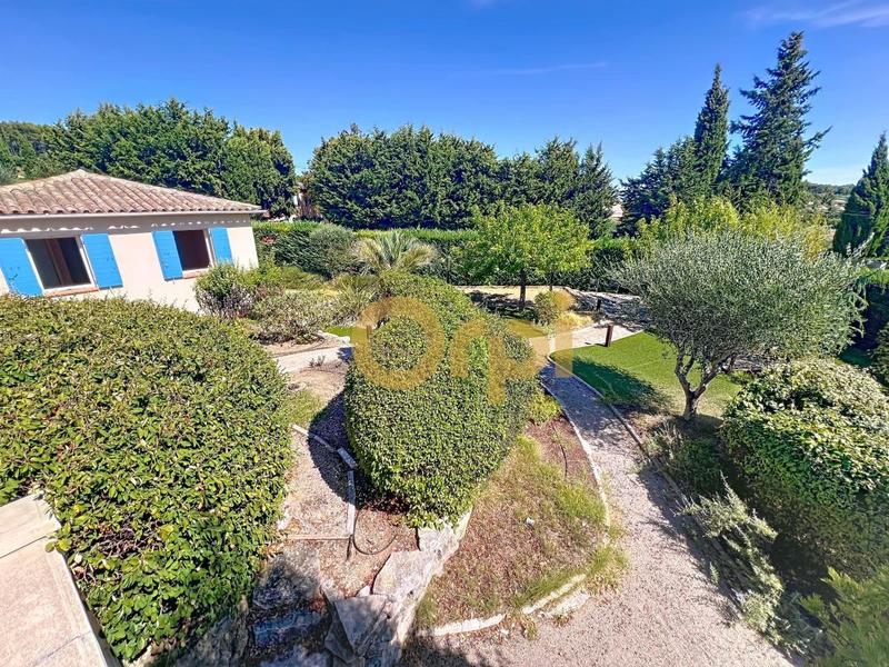 Villa - 192 m² - 6 pièces