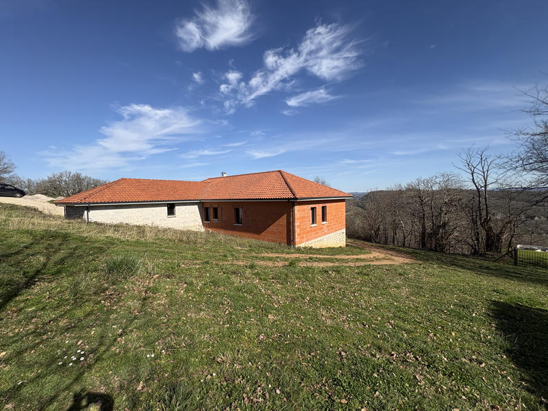 Maison - 164 m² - 8 pièces