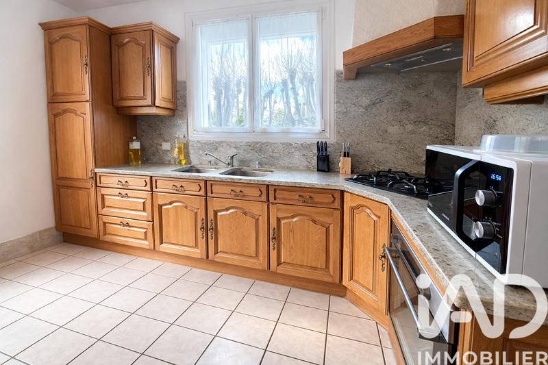 Maison - 93 m² - 5 pièces