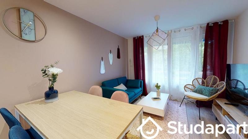 Chambre - 10 m² - 1 pièce