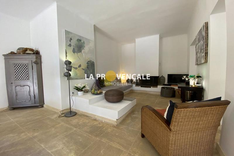 Villa - 202 m² - 6 pièces