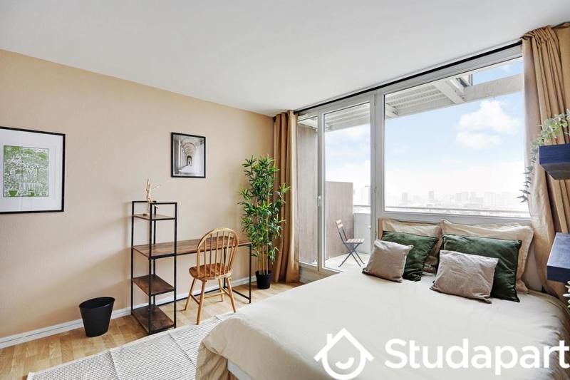 Chambre - 13 m² - 1 pièce