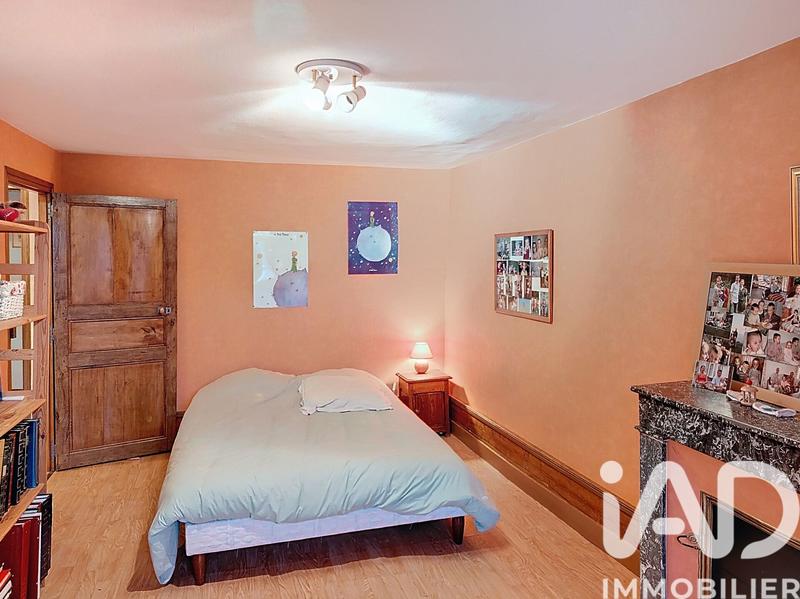 Maison - 335 m² - 13 pièces