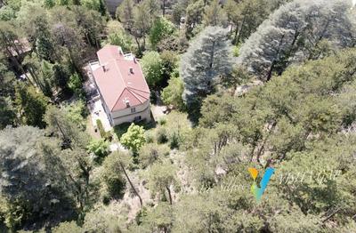 Maison - 427 m² - 17 pièces