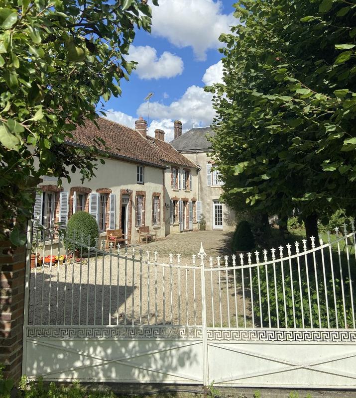 Maison de maîtres - 314 m² - 12 pièces