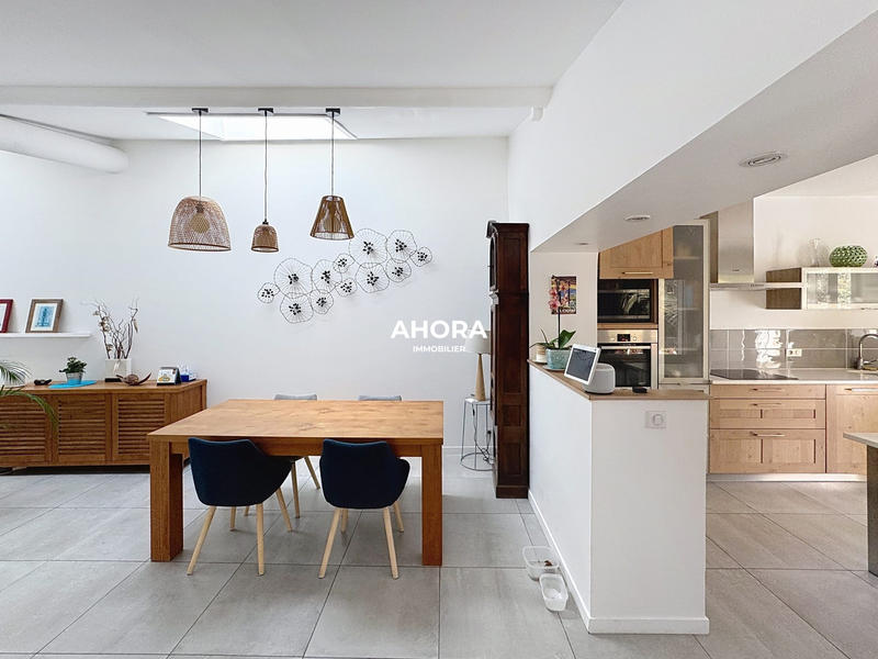 Maison - 150 m² - 5 pièces