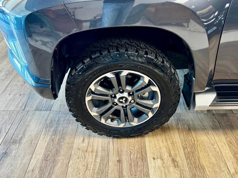 Mitsubishi L200 III Pick Up Club Cabine 2.2 Di-D 150 As&amp;G 4wd Intense Navi Connect 2p