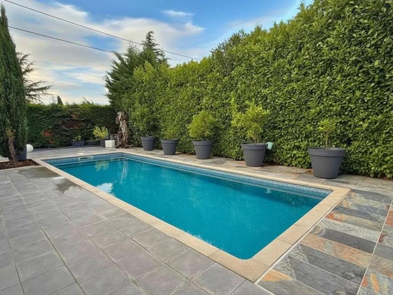 Maison - 230 m² - 6 pièces