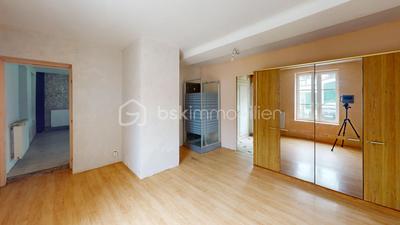 Immeuble - 167 m² - 20 pièces