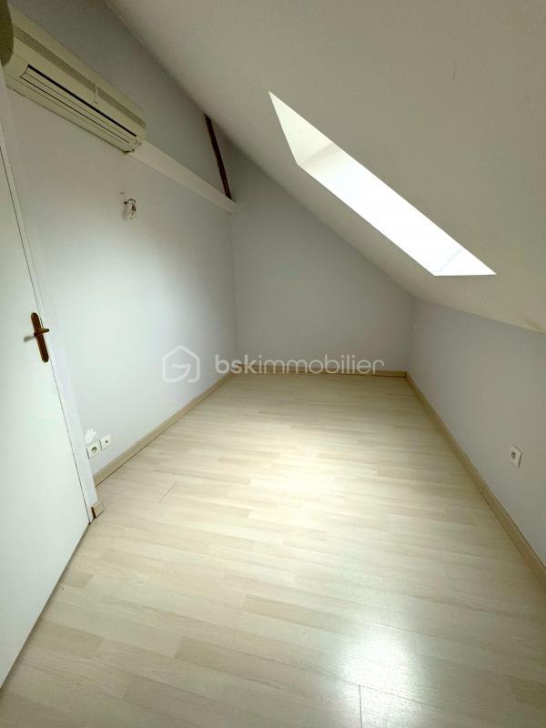 Maison - 98 m² - 4 pièces