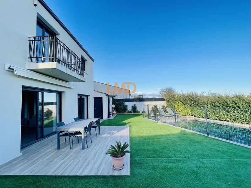 Maison - 104 m² - 4 pièces