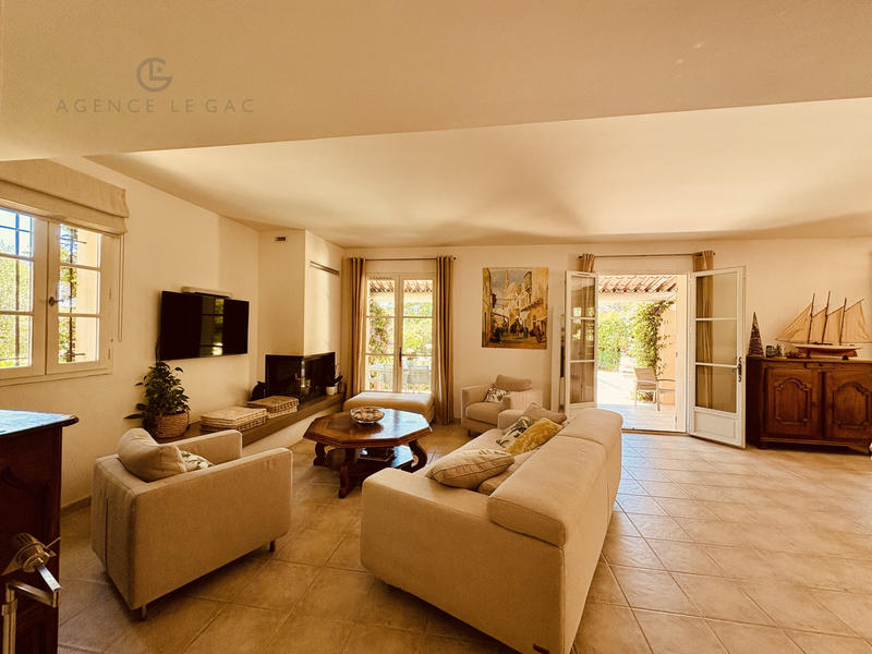 Villa - 130 m² - 4 pièces