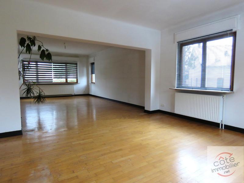 Maison - 195 m² - 9 pièces