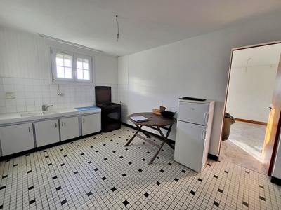 Maison - 138 m² - 9 pièces