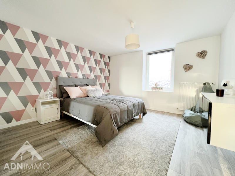 Maison - 290 m² - 8 pièces