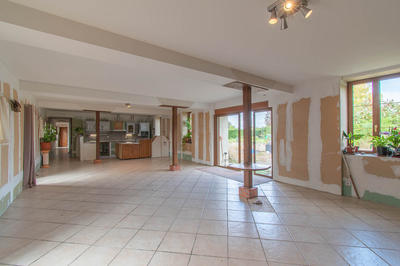 Maison - 181 m² - 6 pièces