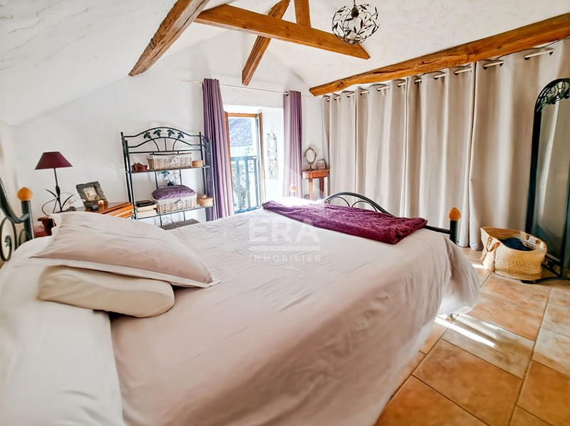 Maison - 96 m² - 4 pièces