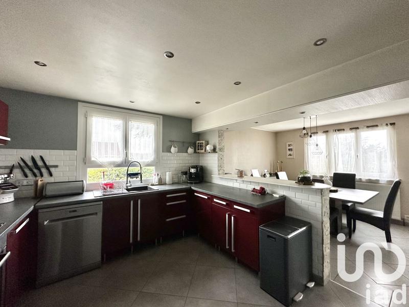 Maison - 92 m² - 5 pièces