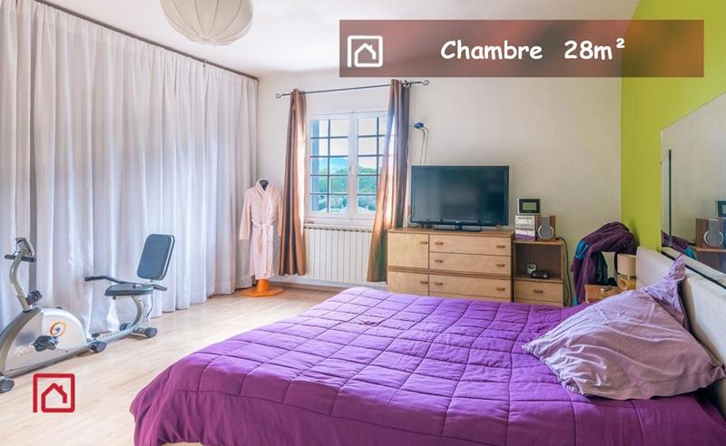 Maison - 215 m² - 7 pièces