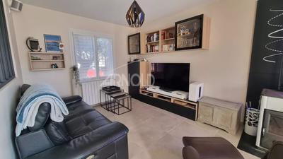 Maison - 99 m² - 5 pièces