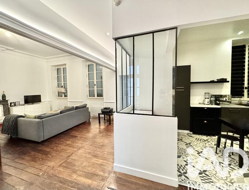 Appartement - 85 m² - 3 pièces