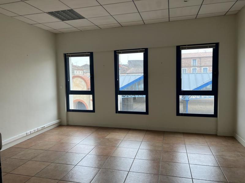 Bureau - 162 m² - 6 pièces