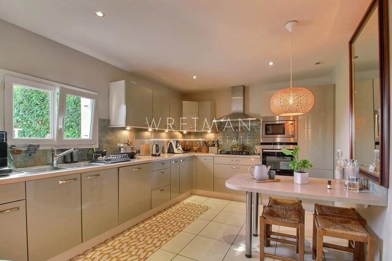 Villa - 146 m² - 5 pièces