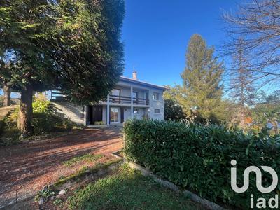 Maison - 161 m² - 6 pièces