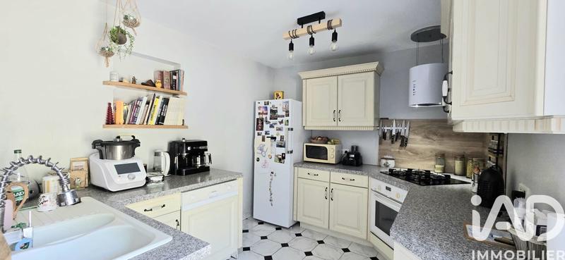 Maison - 170 m² - 8 pièces