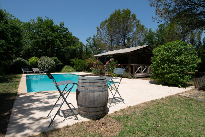 Villa - 234 m² - 8 pièces