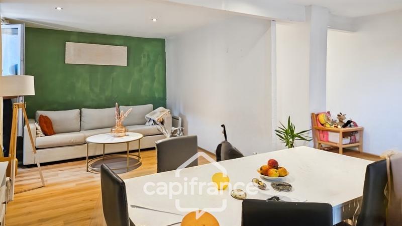 Maison - 220 m² - 9 pièces