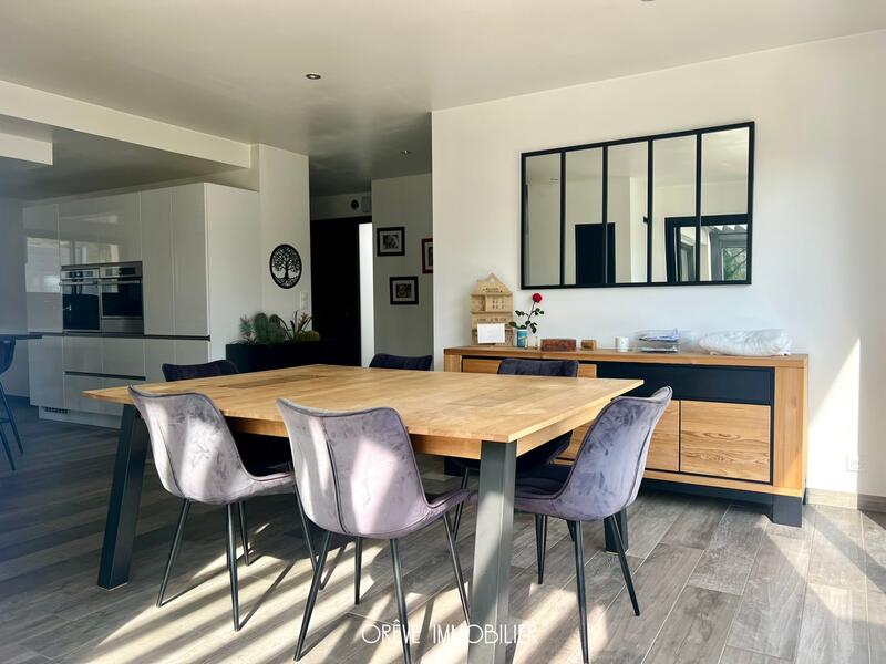 Maison - 160 m² - 6 pièces