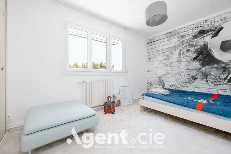 Maison - 143 m² - 7 pièces