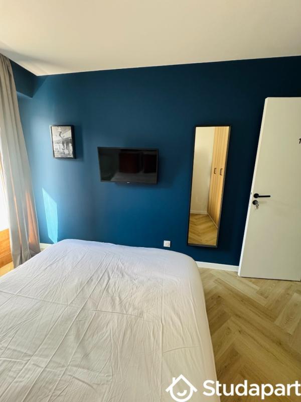 Chambre - 12 m² - 1 pièce
