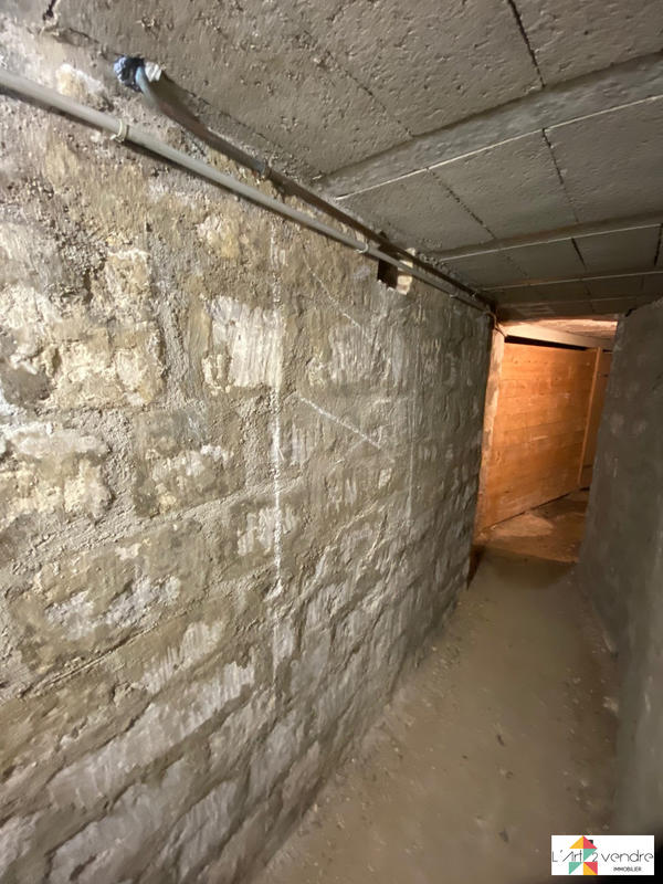 Maison traditionnelle - 165 m² - 8 pièces