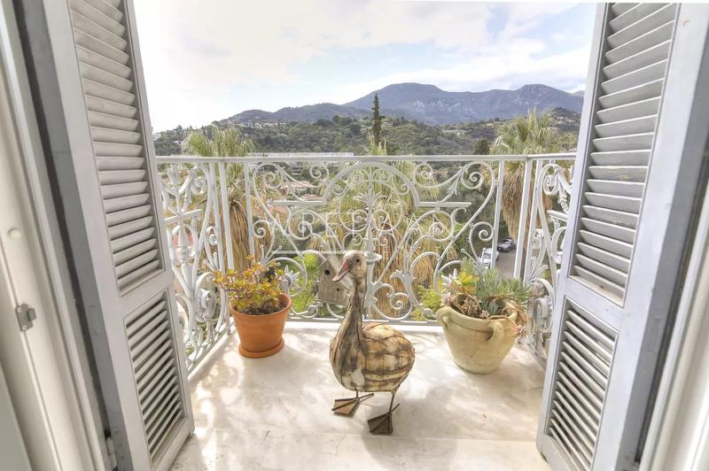 Appartement - 86 m² - 2 pièces