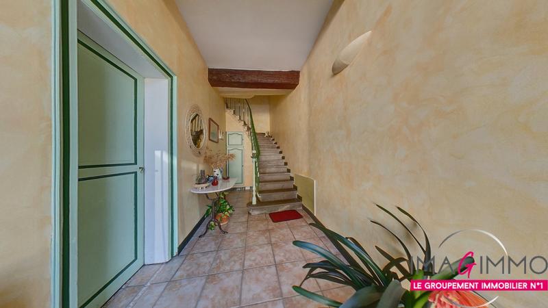 Maison - 195 m² - 8 pièces