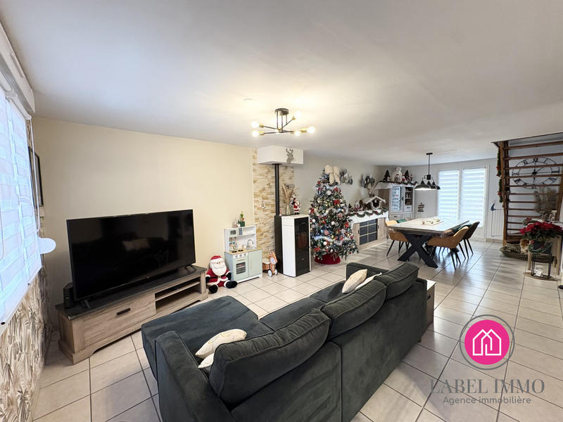 Maison traditionnelle - 84 m² - 5 pièces