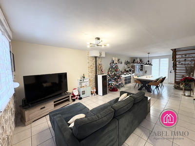 Maison traditionnelle - 84 m² - 5 pièces