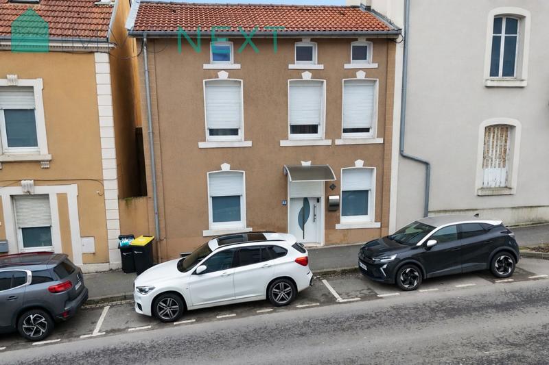 Maison - 95 m² - 5 pièces