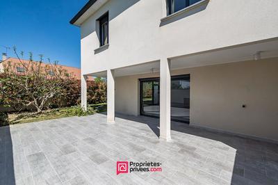 Maison - 190 m² - 7 pièces