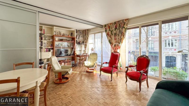 Appartement - 82 m² - 4 pièces