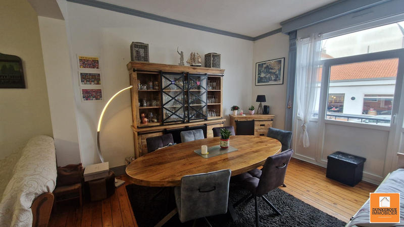 Maison - 140 m² - 4 pièces