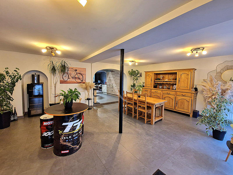 Maison - 173 m² - 7 pièces