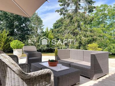 Maison - 291 m² - 8 pièces