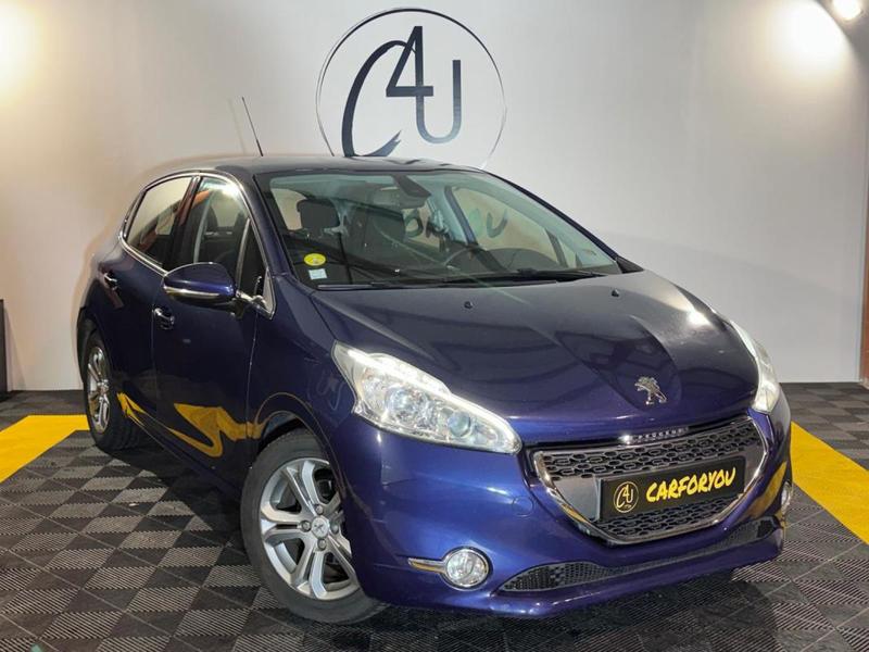 Peugeot 208 Allure 5 Portes 1.6 Hdi 92 cv Radar de recul, Bluetooth, Régulateur vitesse