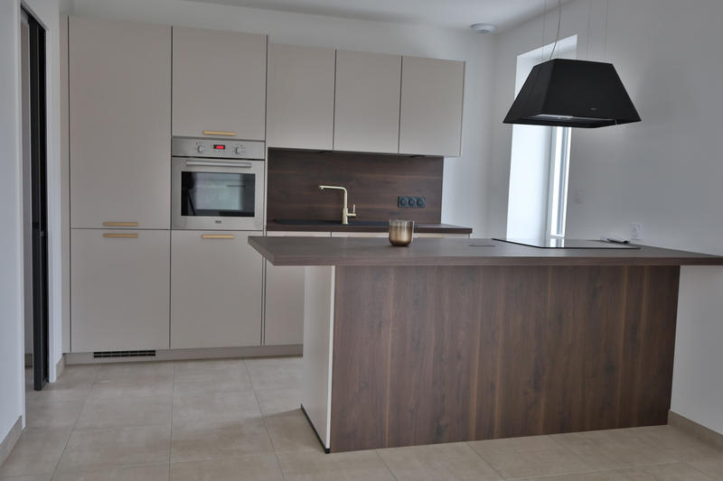 Appartement - 90 m² - 4 pièces