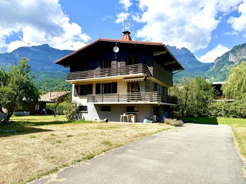 Maison - 141 m² - 7 pièces